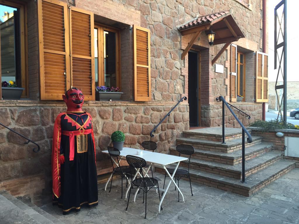 Hostal Sant Marti Puig-reig Екстериор снимка